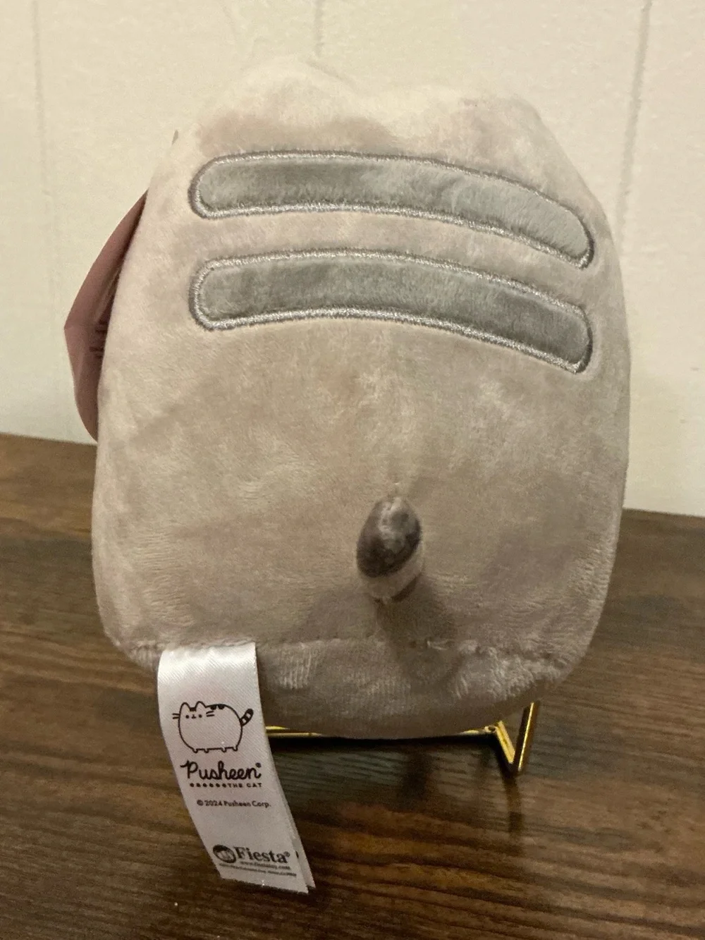 A NWT Pusheen the Cat holding a small ice cream cone Stuffed Animal Plush Toy